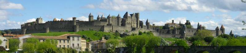 http://upload.wikimedia.org/wikipedia/commons/7/7b/Cit%C3%A9_de_Carcassonne.jpg